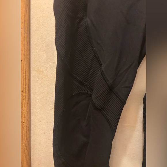 Lululemon leggings size 6 - Picture 7 of 11